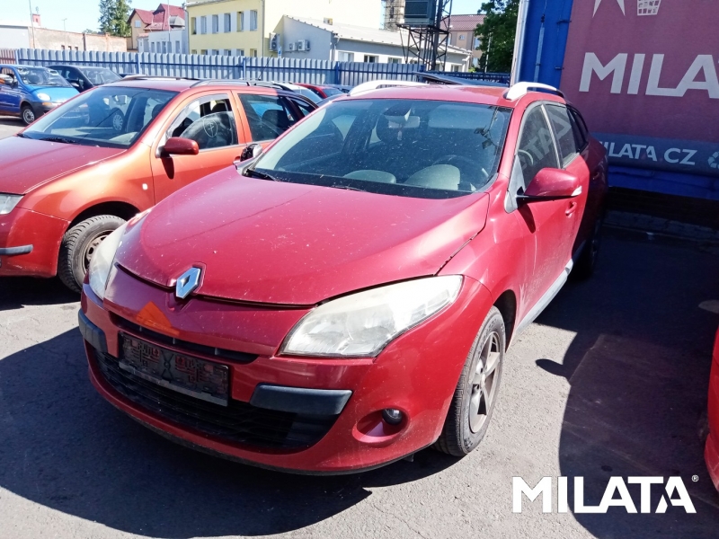 RENAULT MEGANE 3 1.4 2010 na náhradní díly 1