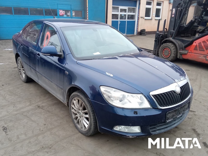 ŠKODA OCTAVIA 2 2.0 D 2008 na náhradní díly 1