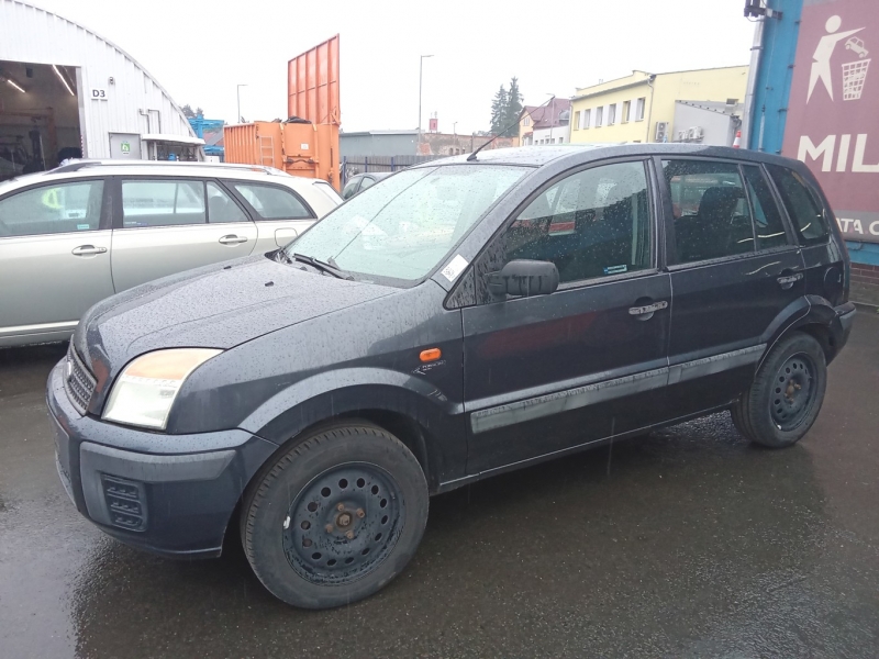 FORD FUSION 1.4 2006 na náhradní díly 1