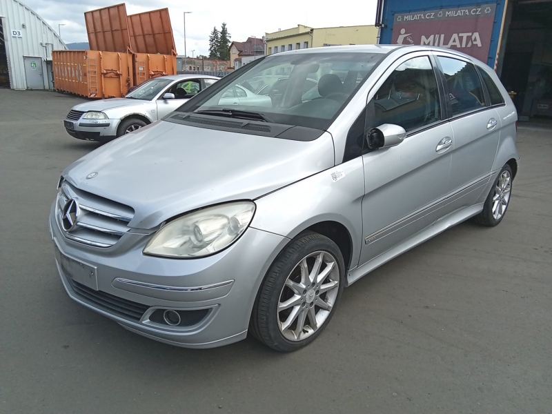 MERCEDES-BENZ B 170 1.7 2007 na náhradní díly 1