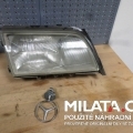 Starší přední světlo Mercedes Benz