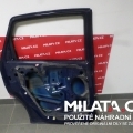 Starší zadní dveře holé Ford Focus 
