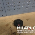 Použitá zátka olejového hrdla Mazda