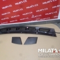 Použitý plastový kryt pod přední stěrače Mercedes Benz A