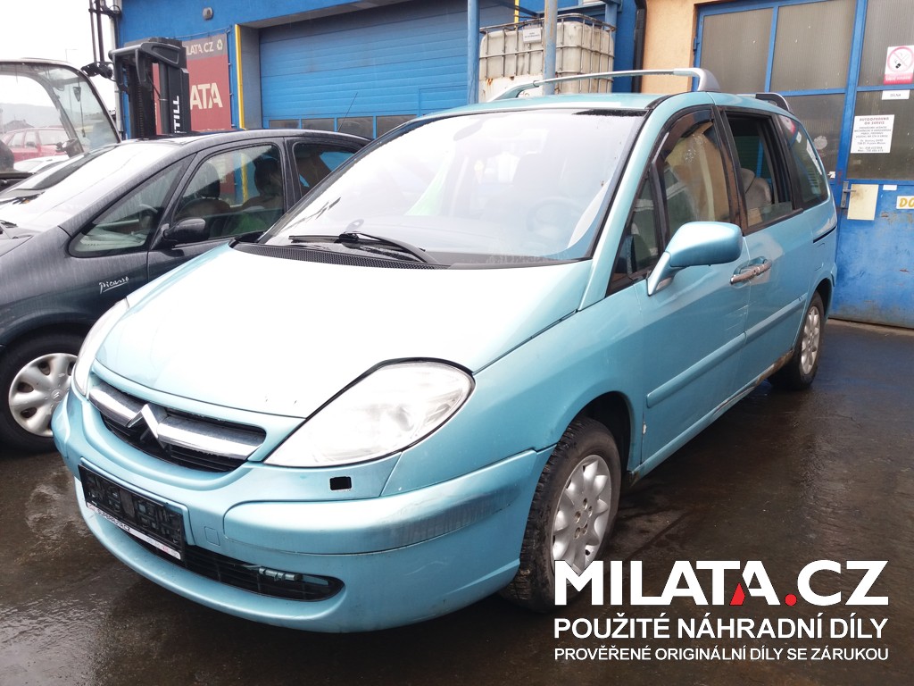CITROËN C8 2.2 2004 na díly