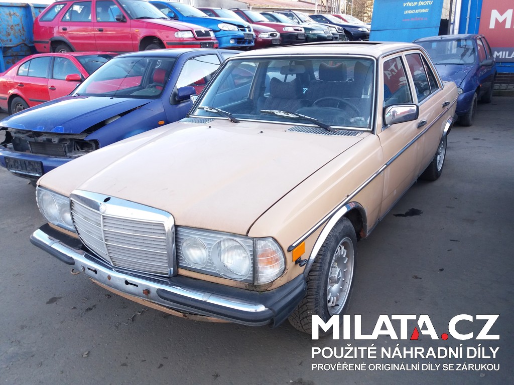 MERCEDES – BENZ 123 D 2.4 D 1979 na díly