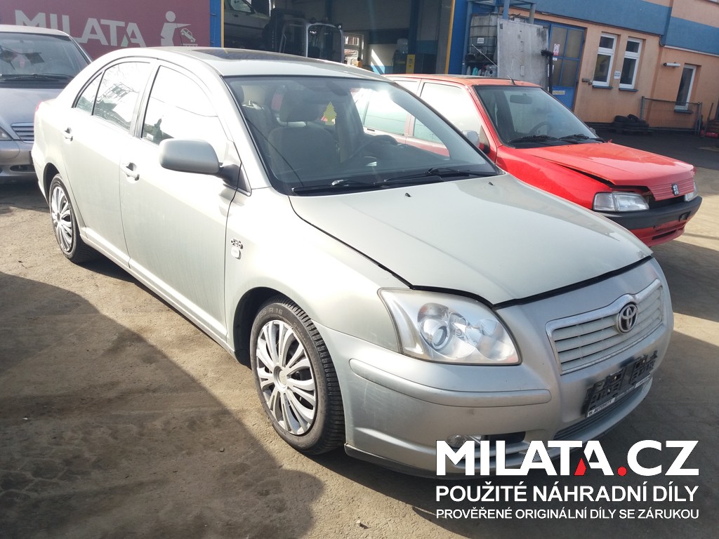 TOYOTA AVENSIS 2.0 D 2004 na díly