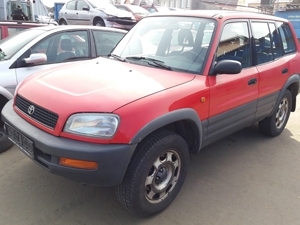 TOYOTA RAV 4 2.0 1996 na díly