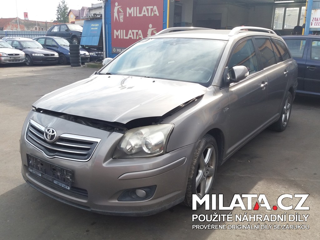  TOYOTA AVENSIS COMBI 2.2 D na díly - levné náhradní díly z autovrakoviště