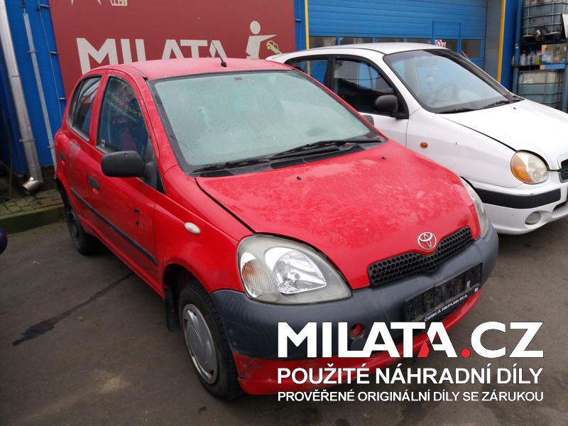 TOYOTA YARIS 1.0 2002 na díly - levné náhradní díly z autovrakoviště