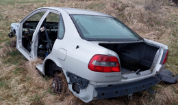 Autovrak - torzo auta na likvidaci