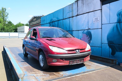 Sběrna autovraků - výkup a vážení autovraku Autovrak na vrakovišti