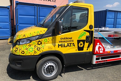Odvoz automobilu k likvidaci Vozidlo pro odvoz autovraků