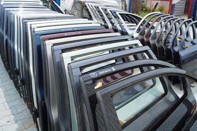 Náhradní díly z autovrakoviště Náhradní díly z autovrakoviště